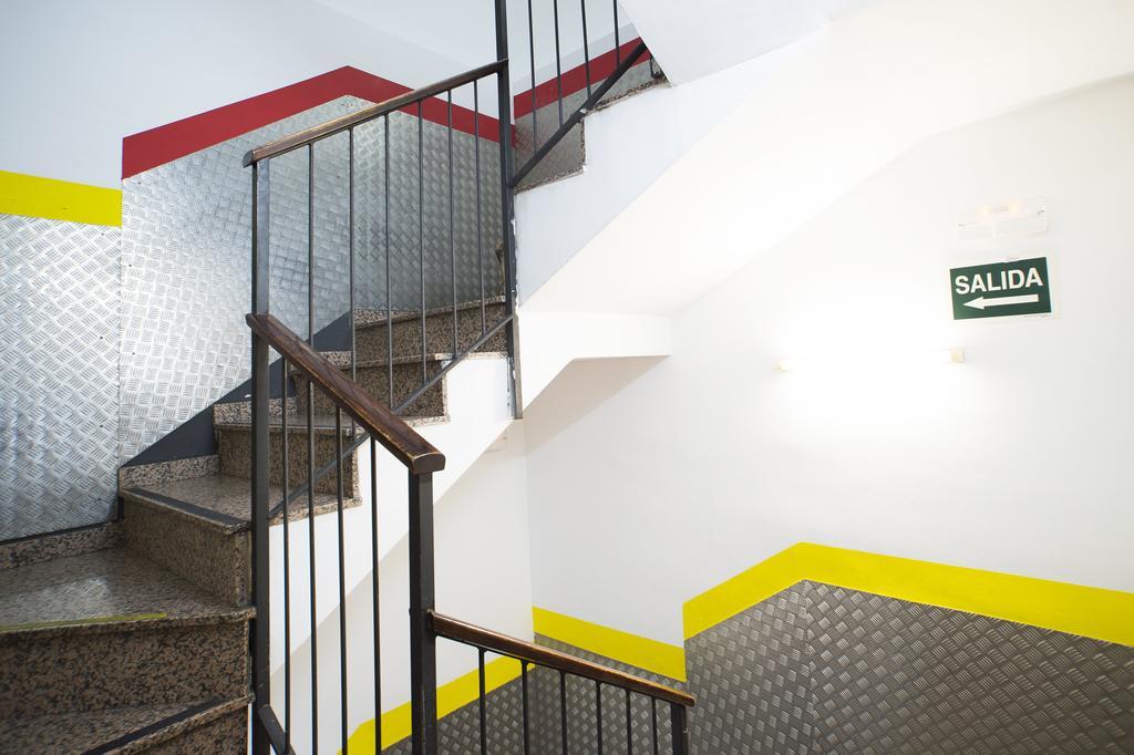 Center-Ramblas Konuk evi Barselona Dış mekan fotoğraf